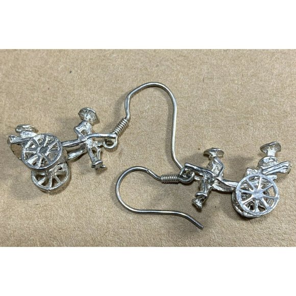 Vtg Pulled Cooley Rickshaw & Passenger Sterling 925 Earrings 5.3G Movable Wheels - Picture 8 of 9